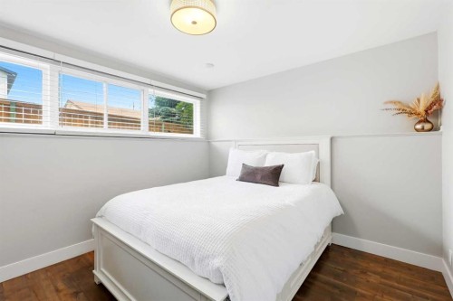 2516 63 Avenue Sw, Calgary, AB 