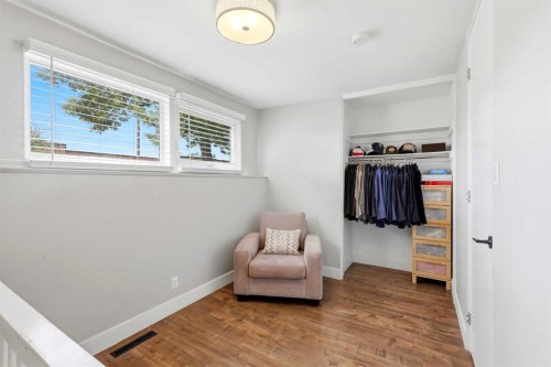 2516 63 Avenue Sw, Calgary, AB 