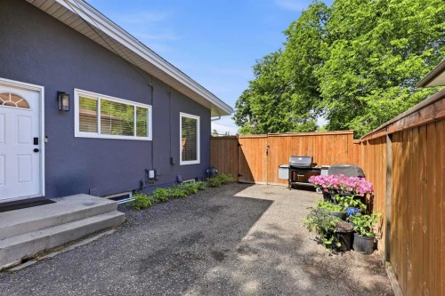 2516 63 Avenue Sw, Calgary, AB 