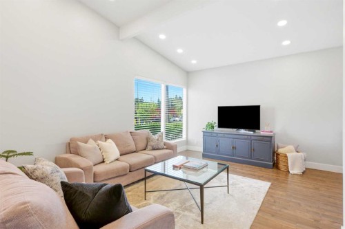 2516 63 Avenue Sw, Calgary, AB 