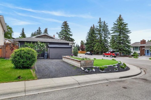 104 Silver Springs Green Nw, Calgary, AB 
