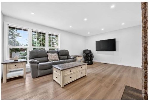 104 Silver Springs Green Nw, Calgary, AB 