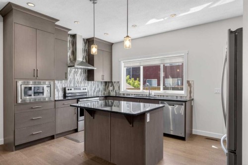 77 Saddlestone Place Ne, Calgary, AB 
