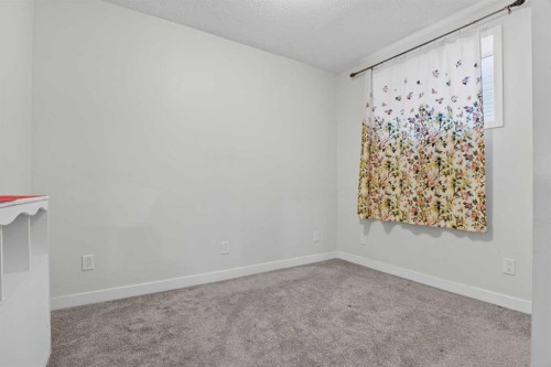 77 Saddlestone Place Ne, Calgary, AB 