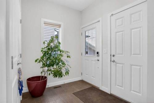 77 Saddlestone Place Ne, Calgary, AB 