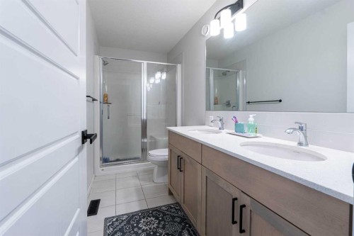 915 Corner Meadows Way Ne, Calgary, AB 