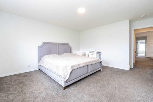 915 Corner Meadows Way Ne, Calgary, AB 