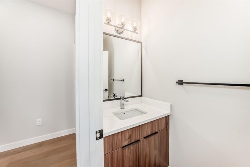 4 Heritage Mews, Cochrane, AB 