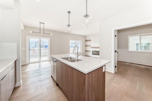 4 Heritage Mews  Cochrane, AB T4C 2J8