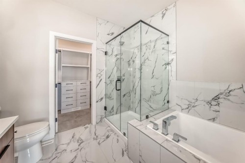 4 Heritage Mews, Cochrane, AB 