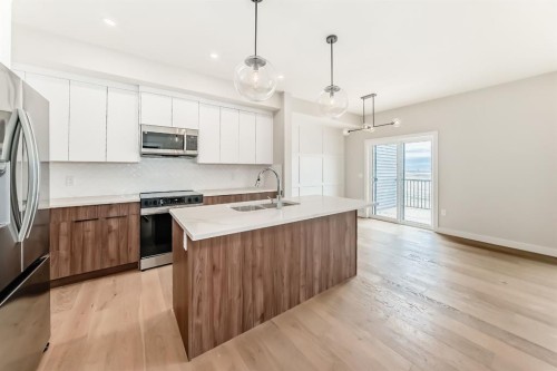 4 Heritage Mews, Cochrane, AB 