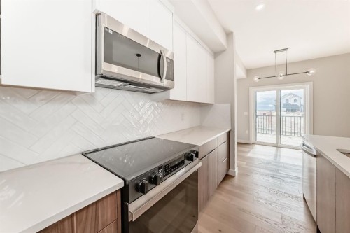 4 Heritage Mews, Cochrane, AB 