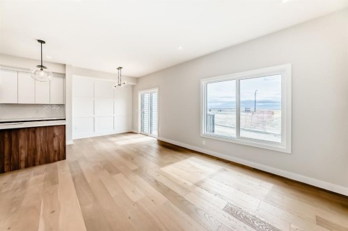 4 Heritage Mews, Cochrane, AB 