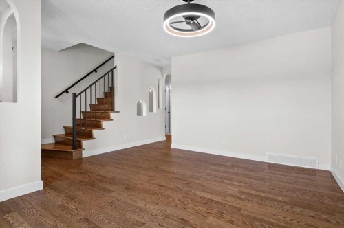 73 Sunvale Crescent Se, Calgary, AB 