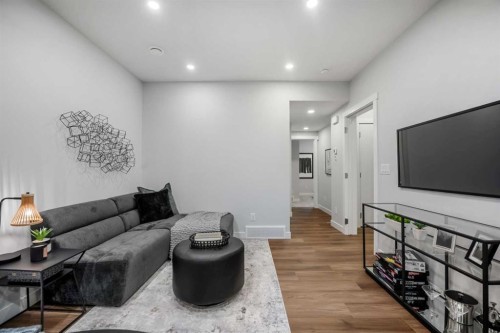 181 Mitchell Road Nw, Calgary, AB 