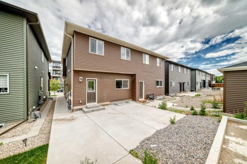 339 Wolf Creek Way Se, Calgary, AB 