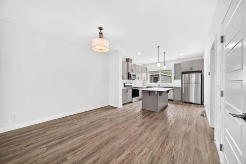 339 Wolf Creek Way Se, Calgary, AB 