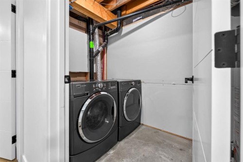 287 Pensville Close Se, Calgary, AB 