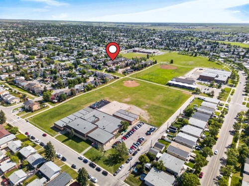 287 Pensville Close Se, Calgary, AB 