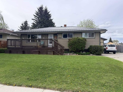 126 Douglas Drive, Hinton, AB 