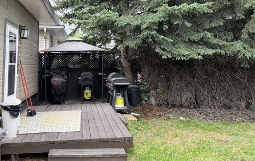 126 Douglas Drive, Hinton, AB 