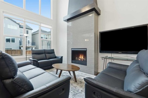 37 Nolanhurst Crescent Nw, Calgary, AB 
