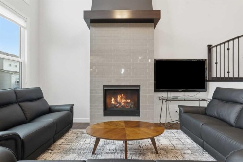 37 Nolanhurst Crescent Nw, Calgary, AB 