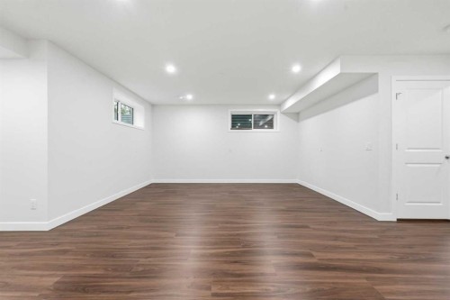 37 Nolanhurst Crescent Nw, Calgary, AB 