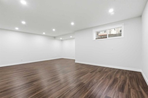 37 Nolanhurst Crescent Nw, Calgary, AB 