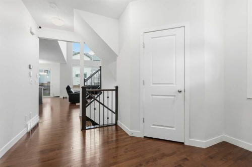 37 Nolanhurst Crescent Nw, Calgary, AB 