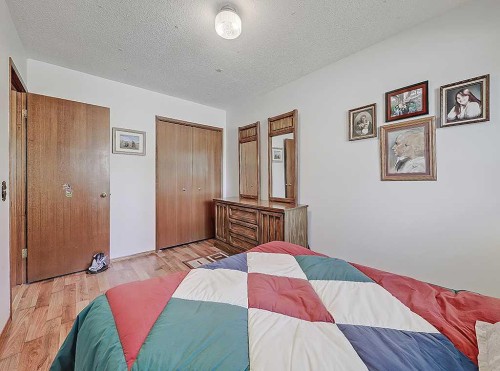 728 Parkvalley Road Se, Calgary, AB 