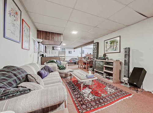 728 Parkvalley Road Se, Calgary, AB 