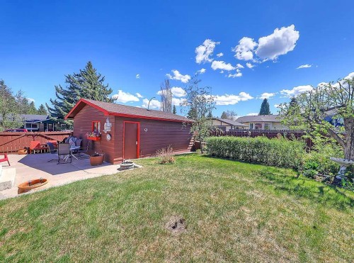 728 Parkvalley Road Se, Calgary, AB 