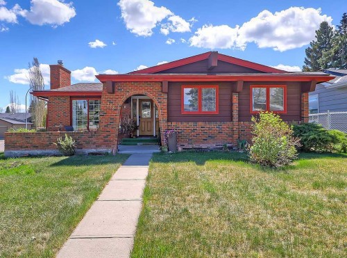 728 Parkvalley Road Se, Calgary, AB 