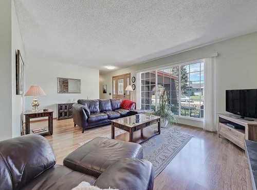 728 Parkvalley Road Se, Calgary, AB 
