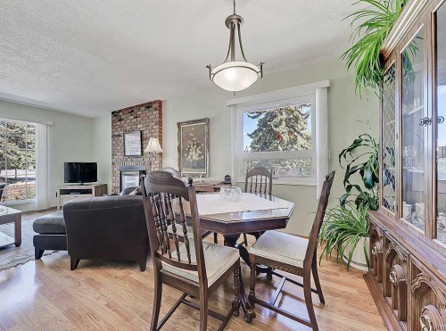 728 Parkvalley Road Se, Calgary, AB 