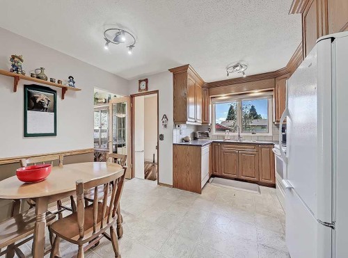 728 Parkvalley Road Se, Calgary, AB 