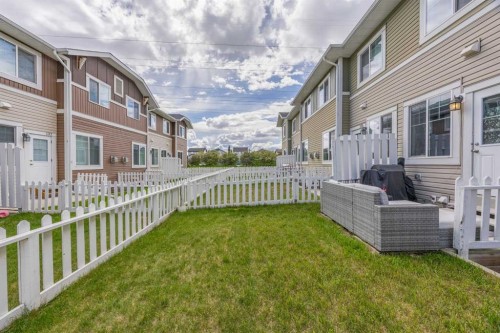 121-300 Marina Drive, Chestermere, AB - Outdoor