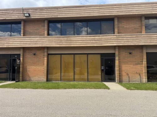 9-4045 74 Avenue Se, Calgary, AB 