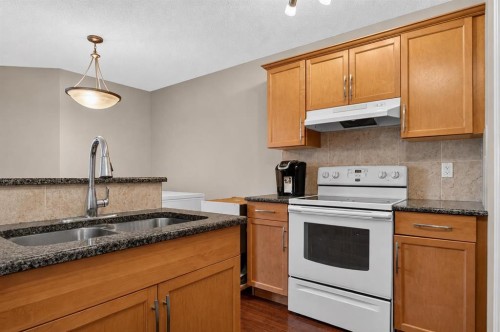 28 Sage Bank Link Nw, Calgary, AB 