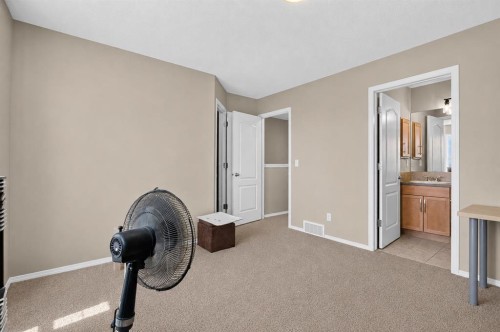 28 Sage Bank Link Nw, Calgary, AB 