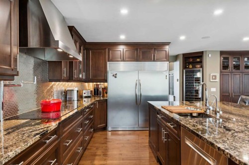41 Sidon Crescent Sw, Calgary, AB 