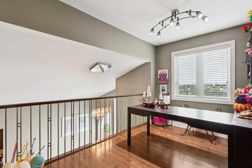 41 Sidon Crescent Sw, Calgary, AB 