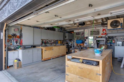 41 Sidon Crescent Sw, Calgary, AB 