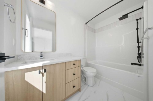 418 Belvedere Boulevard Se, Calgary, AB 
