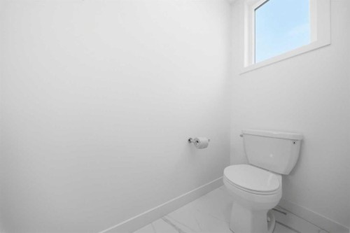 418 Belvedere Boulevard Se, Calgary, AB 