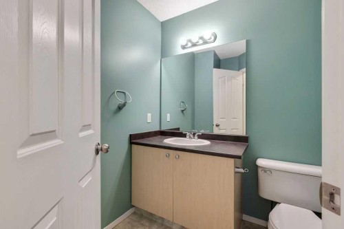 155 Citadel Meadow Gardens Nw, Calgary, AB - Indoor Photo Showing Bathroom
