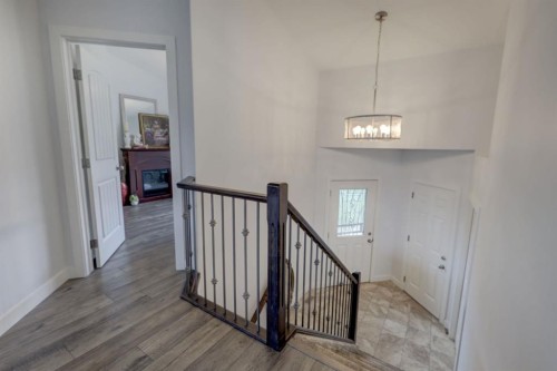 83 Valarosa Drive, Didsbury, AB 