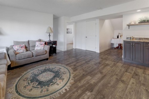 83 Valarosa Drive, Didsbury, AB 