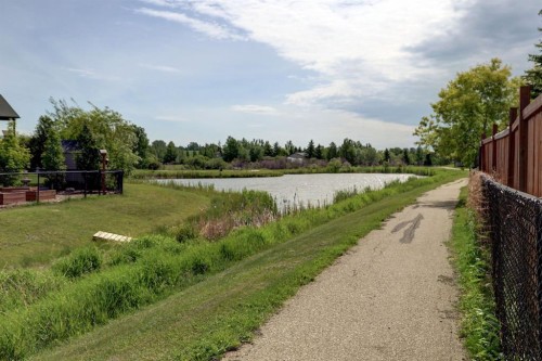 83 Valarosa Drive, Didsbury, AB 